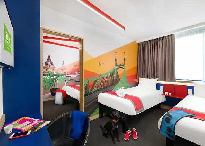 호텔 Ibis Styles Citywest 4*