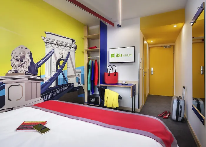 Ibis Styles Citywest 호텔 4*