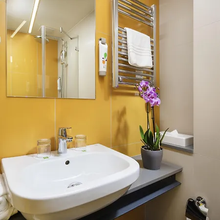 Ibis Styles Citywest Szálloda 4*