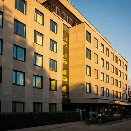 Ibis Styles Citywest Отель