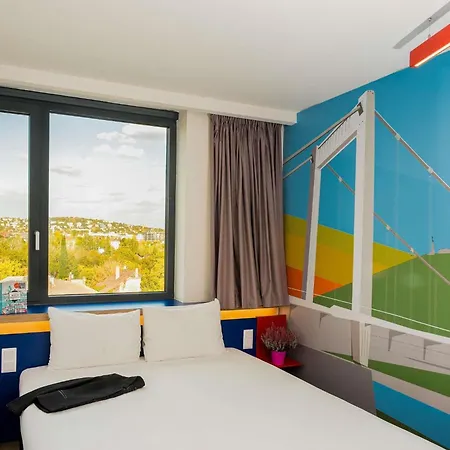 Ibis Styles Citywest Szálloda
