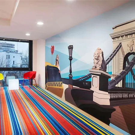 Ibis Styles Citywest Szálloda