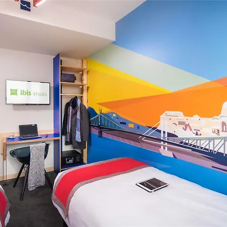 Ibis Styles Citywest 酒店 4*