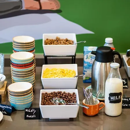 Ibis Styles Citywest Otel
