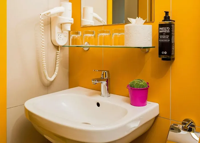 Отель Ibis Styles Citywest 4*