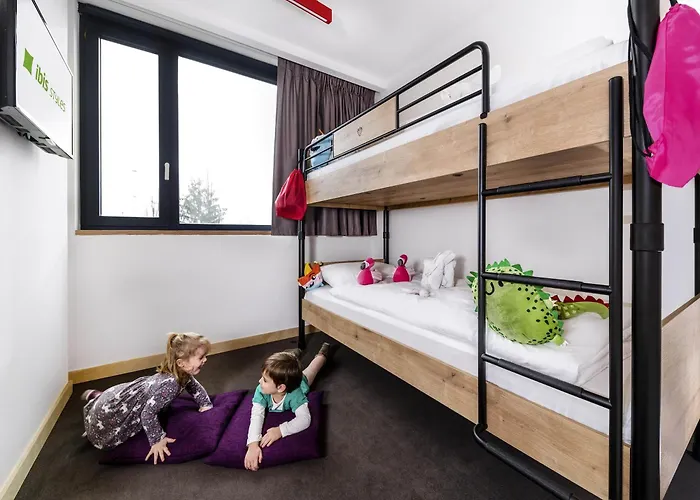 Ibis Styles Citywest Отель 4*