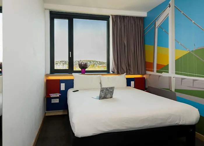 ホテル Ibis Styles Citywest