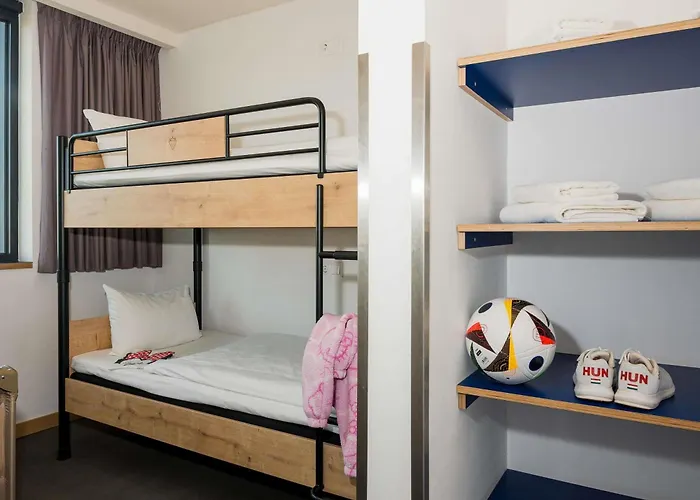 ホテル Ibis Styles Citywest 4*