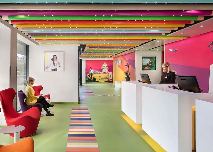 Ibis Styles Citywest ホテル