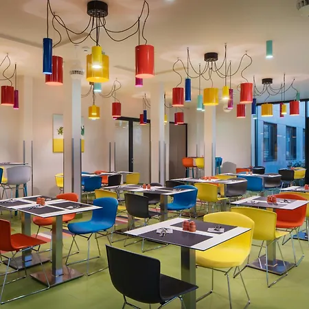 Hotel Ibis Styles Citywest 4*