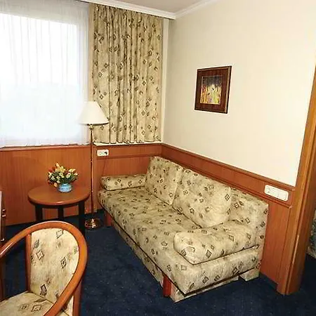 Ibis Styles Citywest 3* Budapest